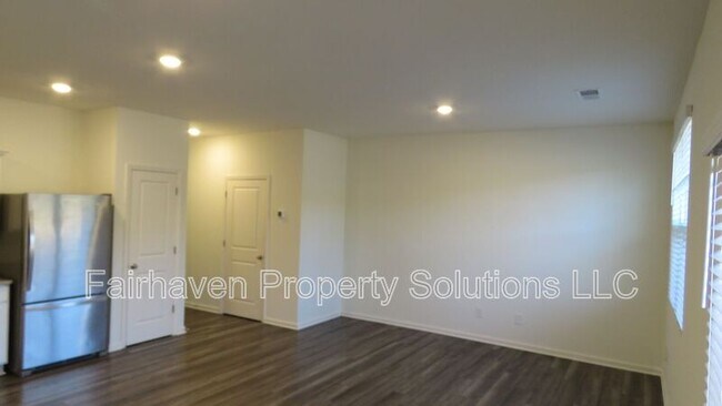 Building Photo - 1026 Paddington Dr