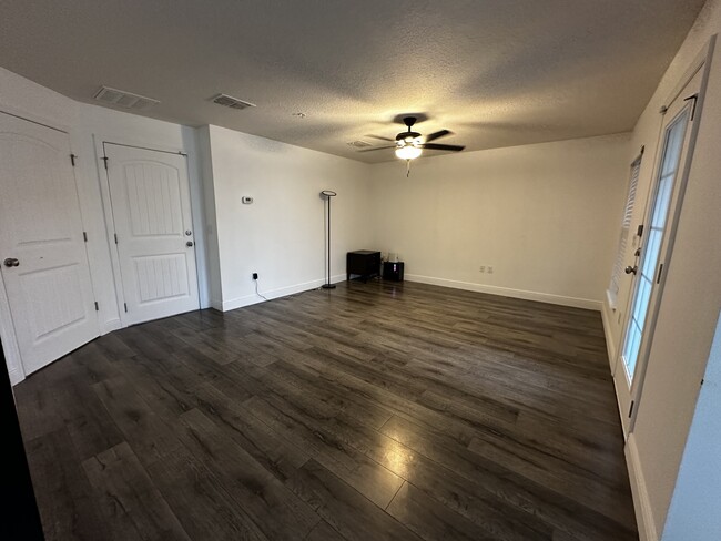 1st floor den - 10814 Sunset Ridge Ln