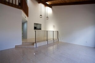 Building Photo - 2125 SW 81st Ave