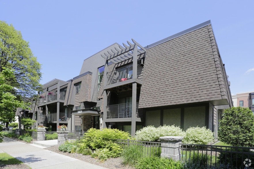 The Fremont 2825 Fremont Ave S Minneapolis MN 55408 Apartment Finder