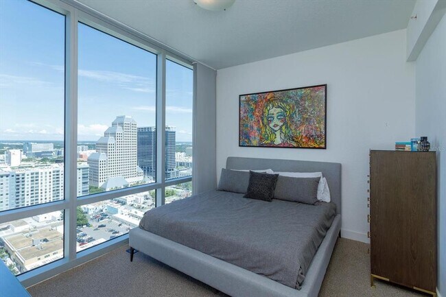 Building Photo - 150 E Robinson St