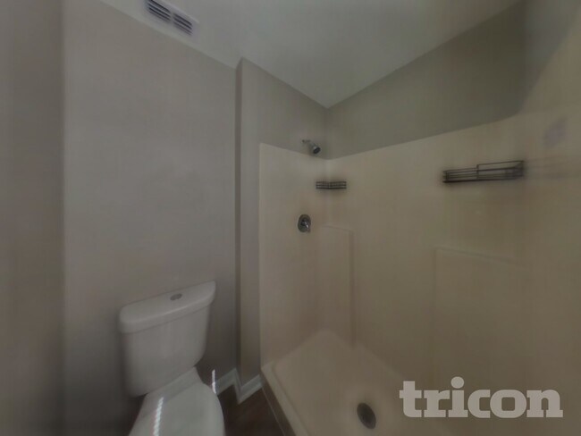 Building Photo - 2101 Ardencroft Dr