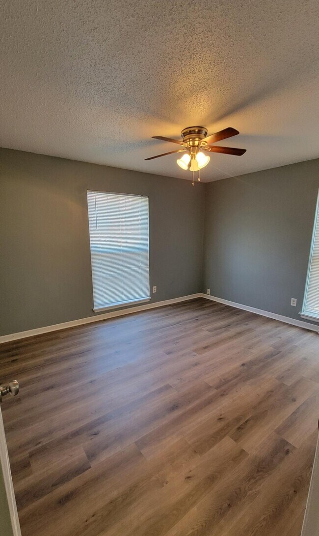 Guest Bedroom - 8721 Countryshire Ln