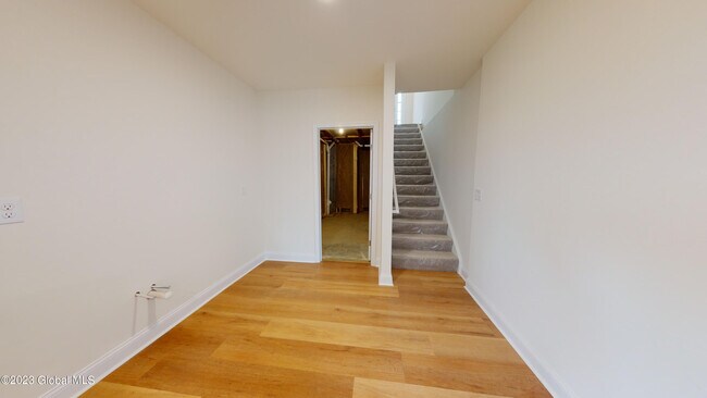 Building Photo - 544 NY-9P