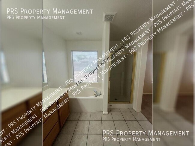 Building Photo - 1737 E Palo Verde St