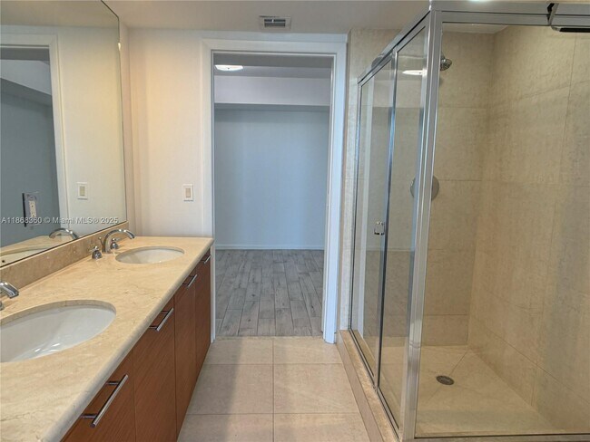Building Photo - 50 Biscayne Blvd