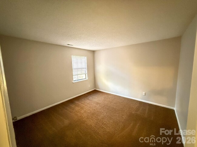 Building Photo - 3006 Overlook Trail