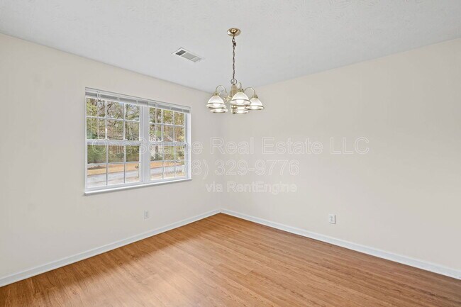 Building Photo - 4149 Oak Ferry Dr NE