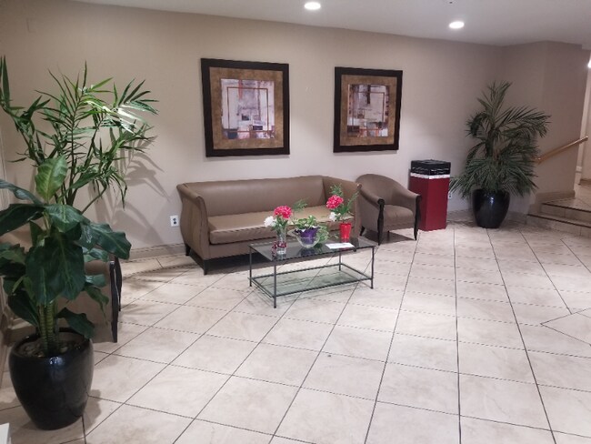 Building Photo - 1001 Chillum Rd