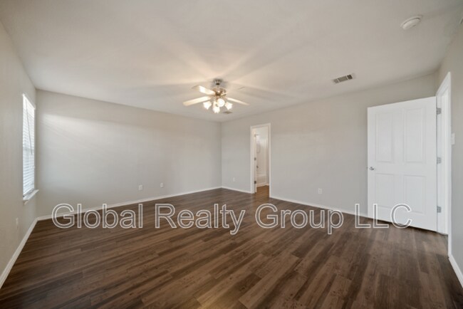 Building Photo - 216 Anvil Pl
