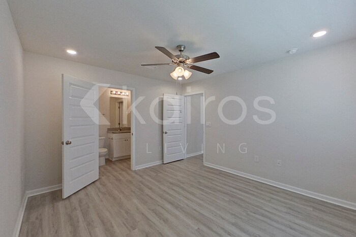 Building Photo - 4678 Malay Cir