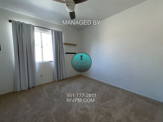 Building Photo - DREAM RENTAL POOL HOME IN RIALTO!!
