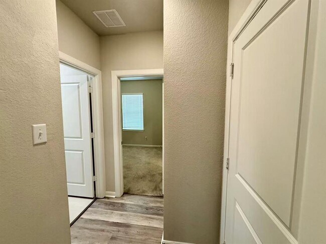 Building Photo - 29406 Amber Pne Ct