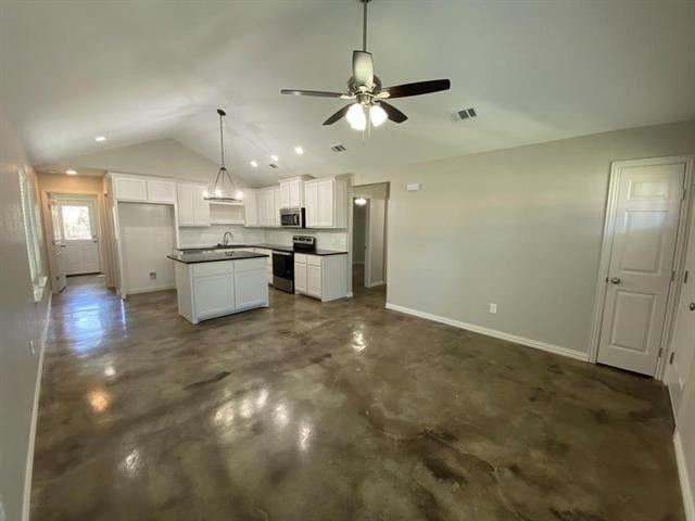 Building Photo - 1017 S Scullin Ave