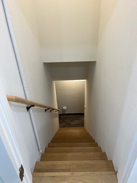 Stairs to basement - 636 NE Prescott St
