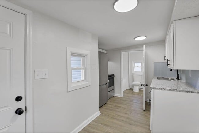 Building Photo - 561 Erickson Ave