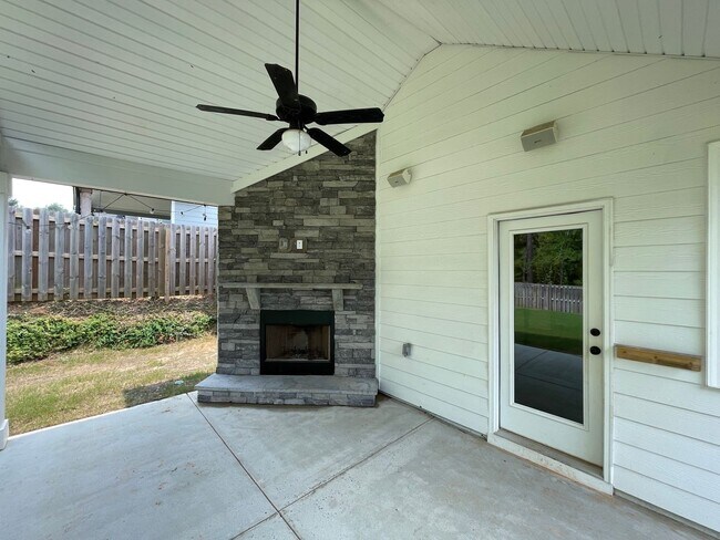 Building Photo - 222 Palisade Rdg