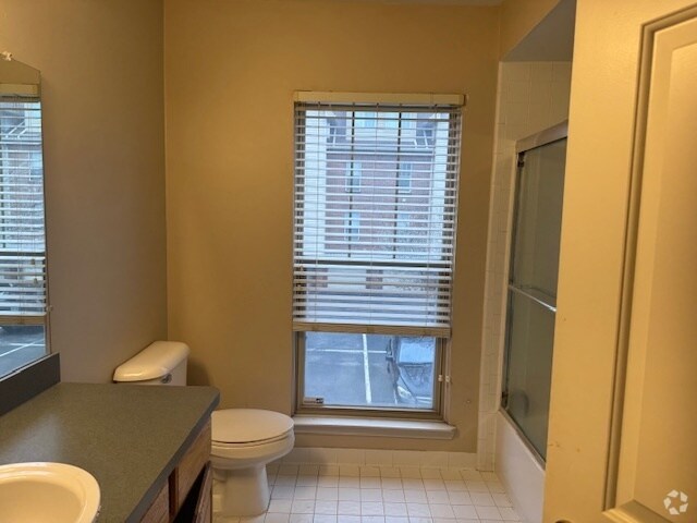 Building Photo - 158 Tiffany Ln