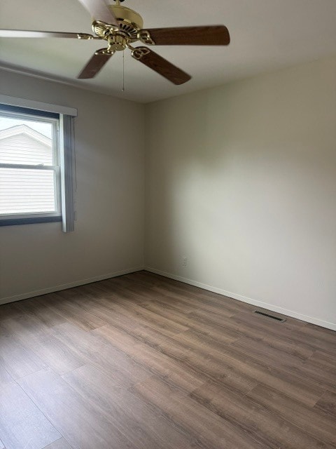 Building Photo - 305 Somerset Dr