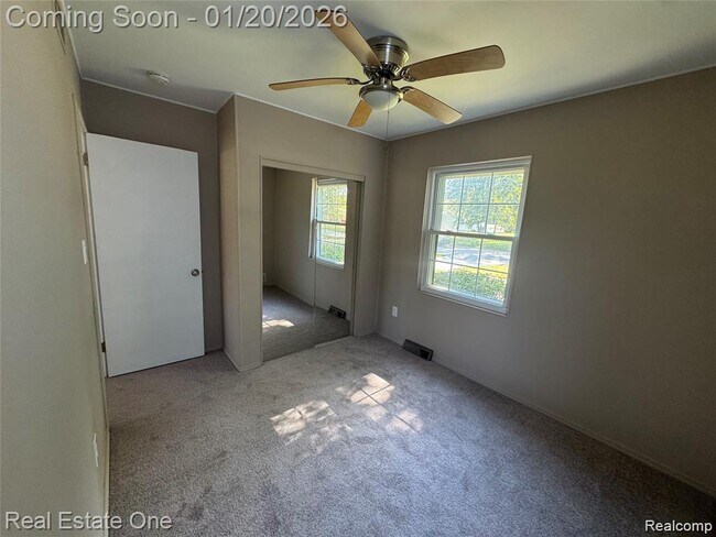 Building Photo - 26122 Beverly Rd