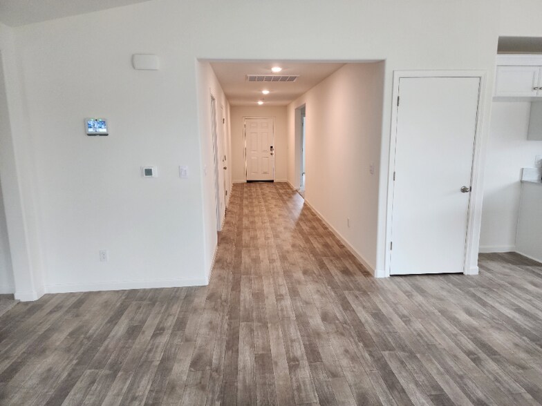 Building Photo - 2208 Blossom Ranch Rd