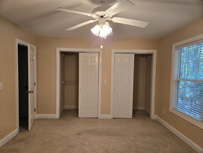 Building Photo - 5003 Double Fox Rd