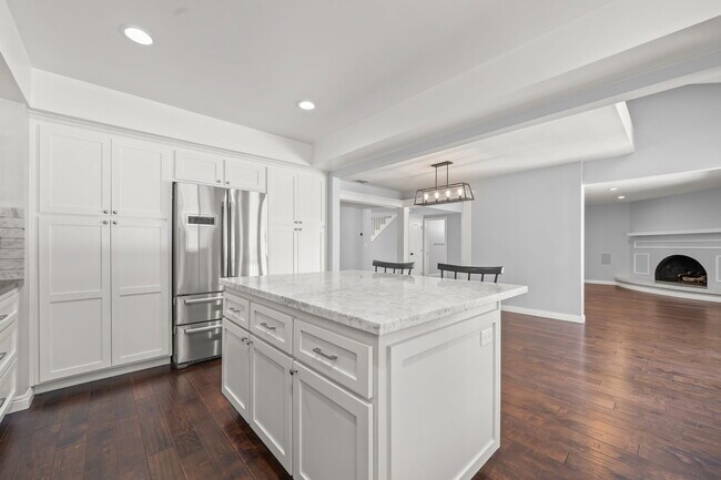 Building Photo - 15473 Lemay St