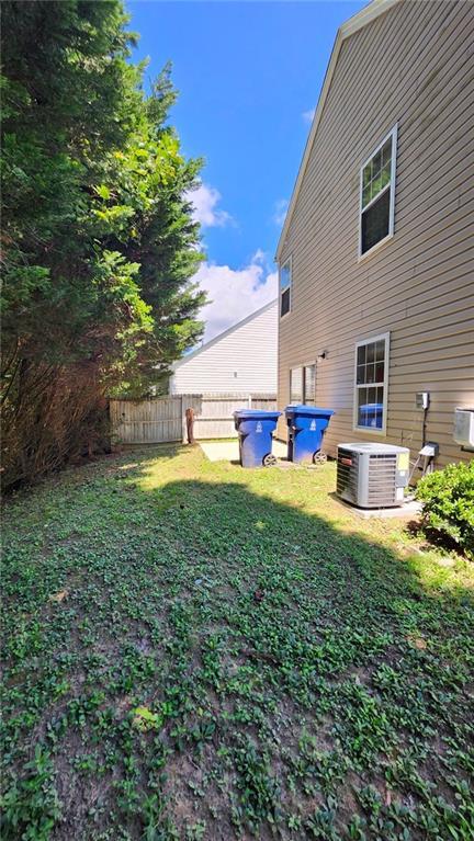 Building Photo - 281 Silver Ridge Dr