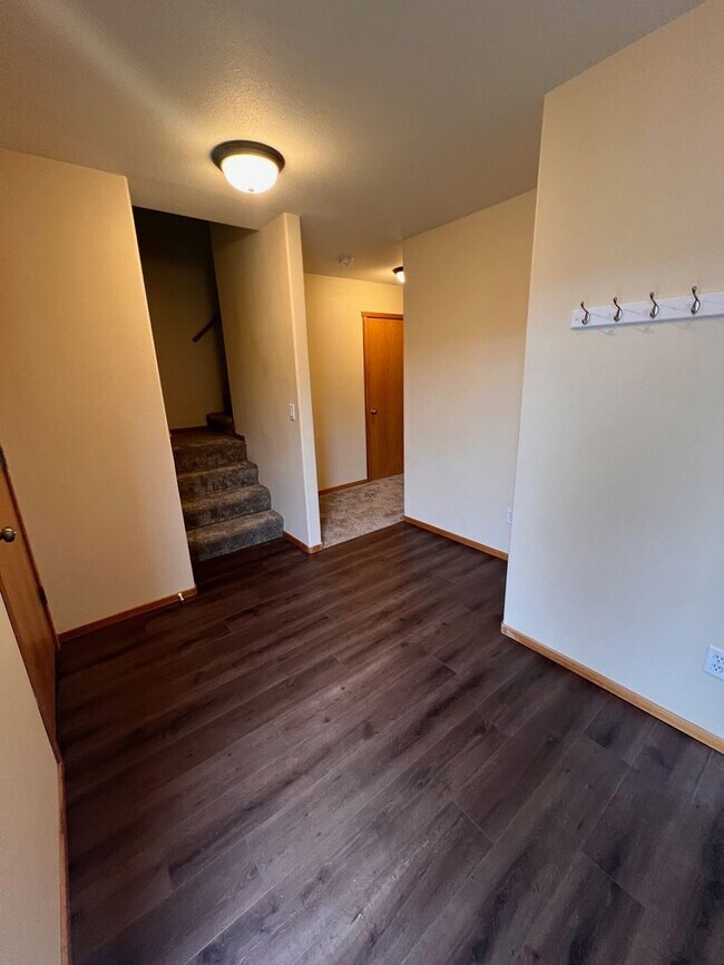 Building Photo - 239