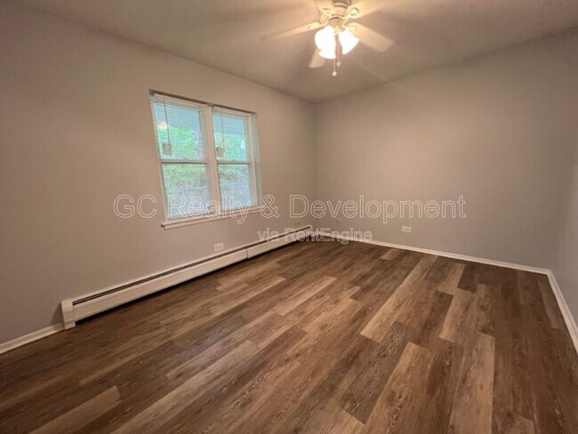 Building Photo - 312 N Warwick Ave