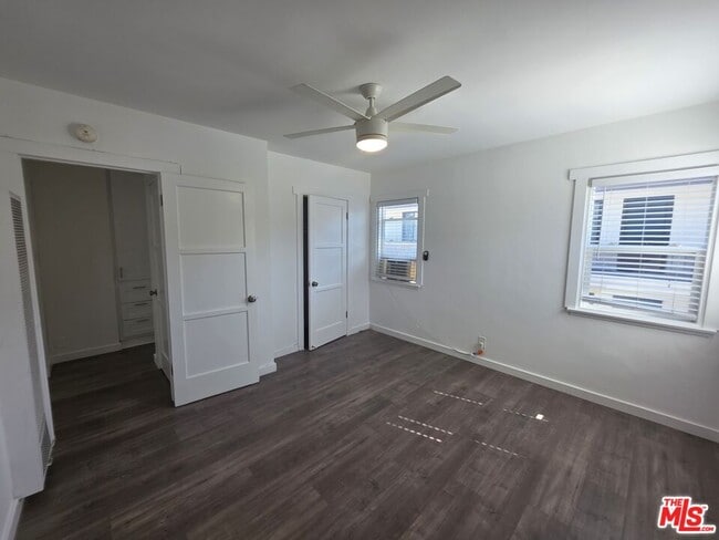 Building Photo - 1805 7th St