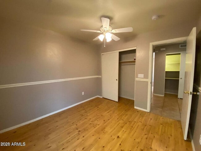 Building Photo - 1847 W Desert Seasons Dr