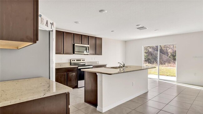 Building Photo - 16702 Carlton Pond St