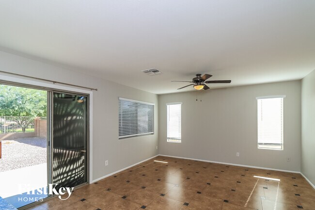 Building Photo - 8605 S 49th Dr