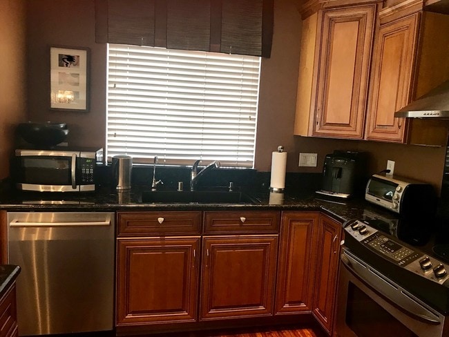 Building Photo - 4028 Mahaila Ave