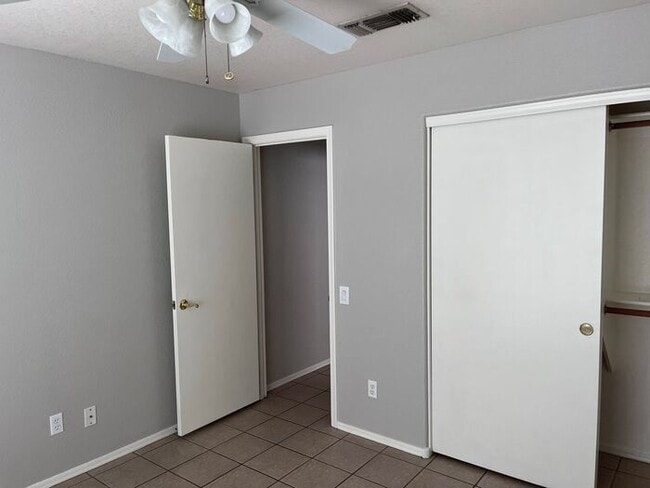 Building Photo - 3 Bed/ 2Bath Single Level Home in Ahwatukee Area