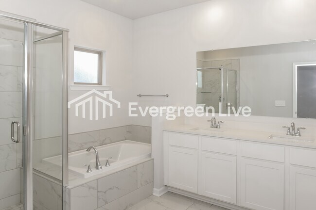 Building Photo - 115 Ashby Pond Dr