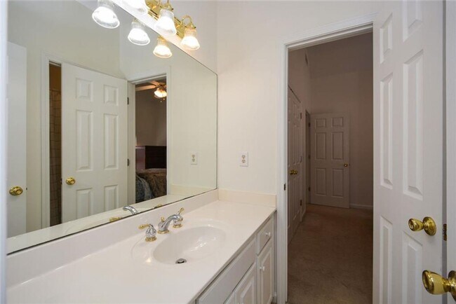 Building Photo - Welcome to this stunning West Cobb home! 5...