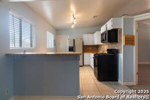 Building Photo - 800 Brooks Ave