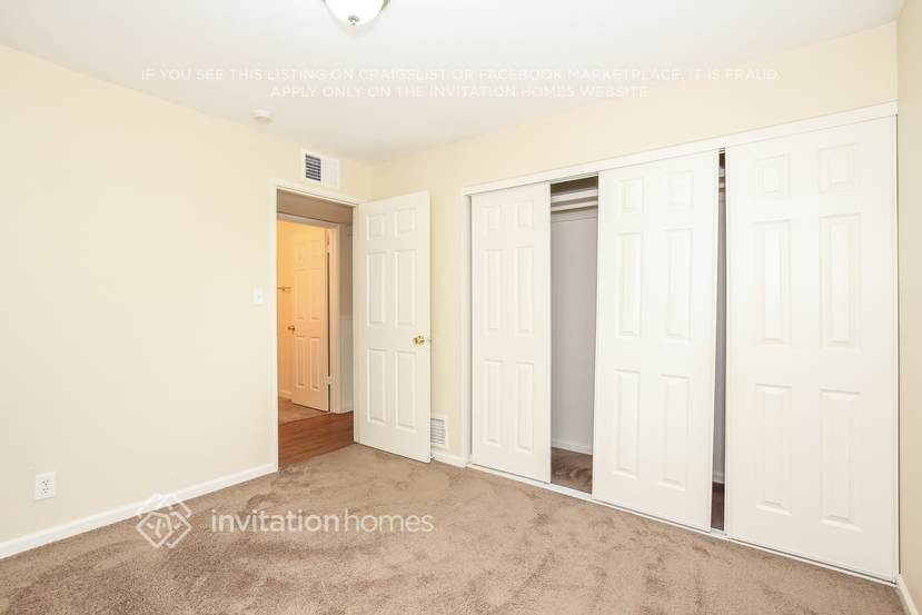 Building Photo - 8615 N 36th Ave