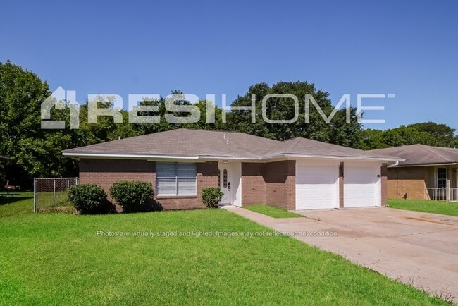 Building Photo - 7127 Kings Dr