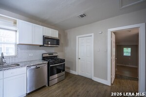 Building Photo - 1731 Hays St