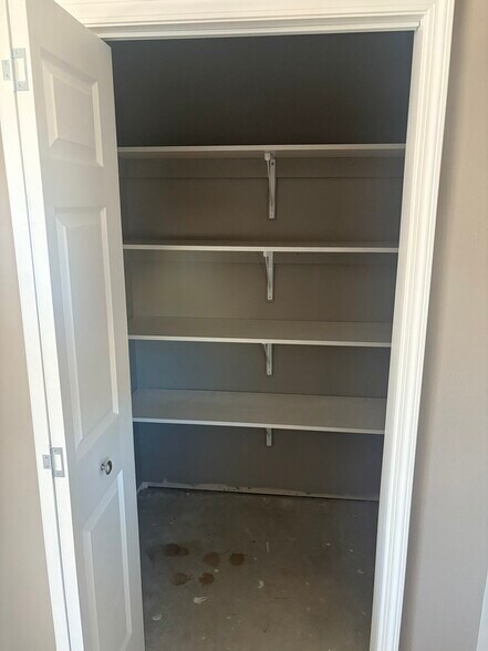 Building Photo - 317 E 13th St