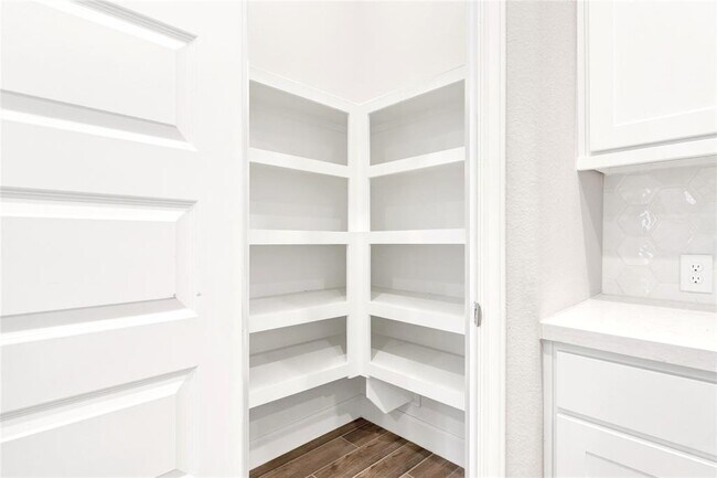Building Photo - 2530 Alder Wood Ln