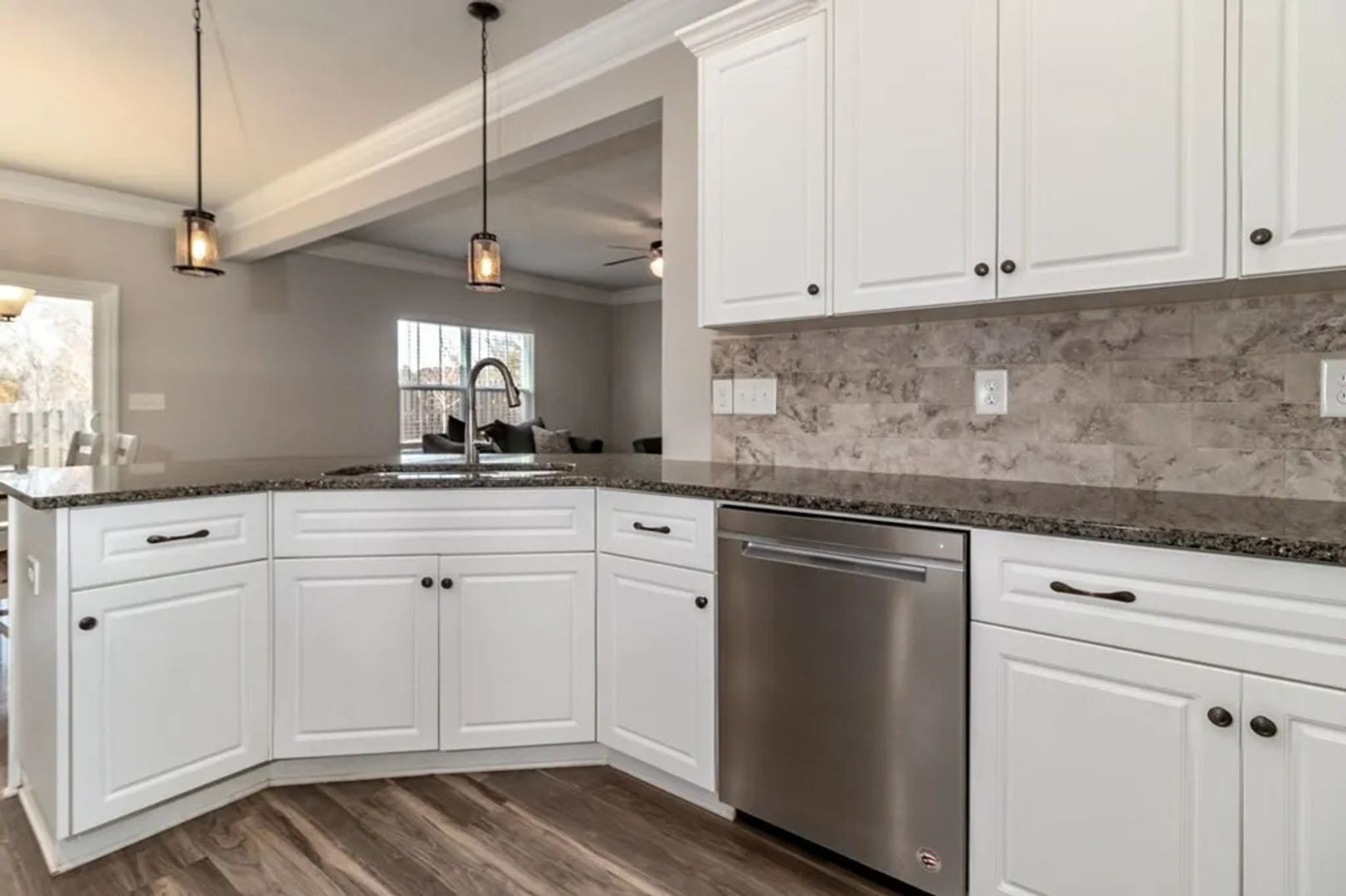 Building Photo - 1016 Swan Ct