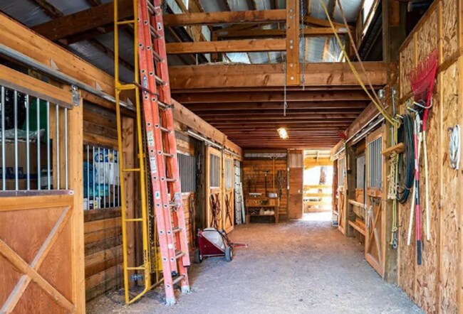 Building Photo - Custom Rustic 4-Bdr on beautiful 5 acres with Greenhouse in Sisters!