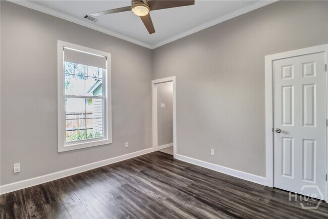 Building Photo - 228 E 60th St