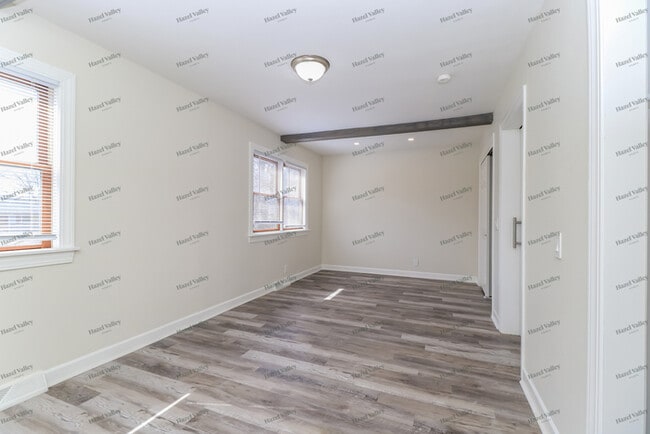 Building Photo - 1111 Cardinal Dr