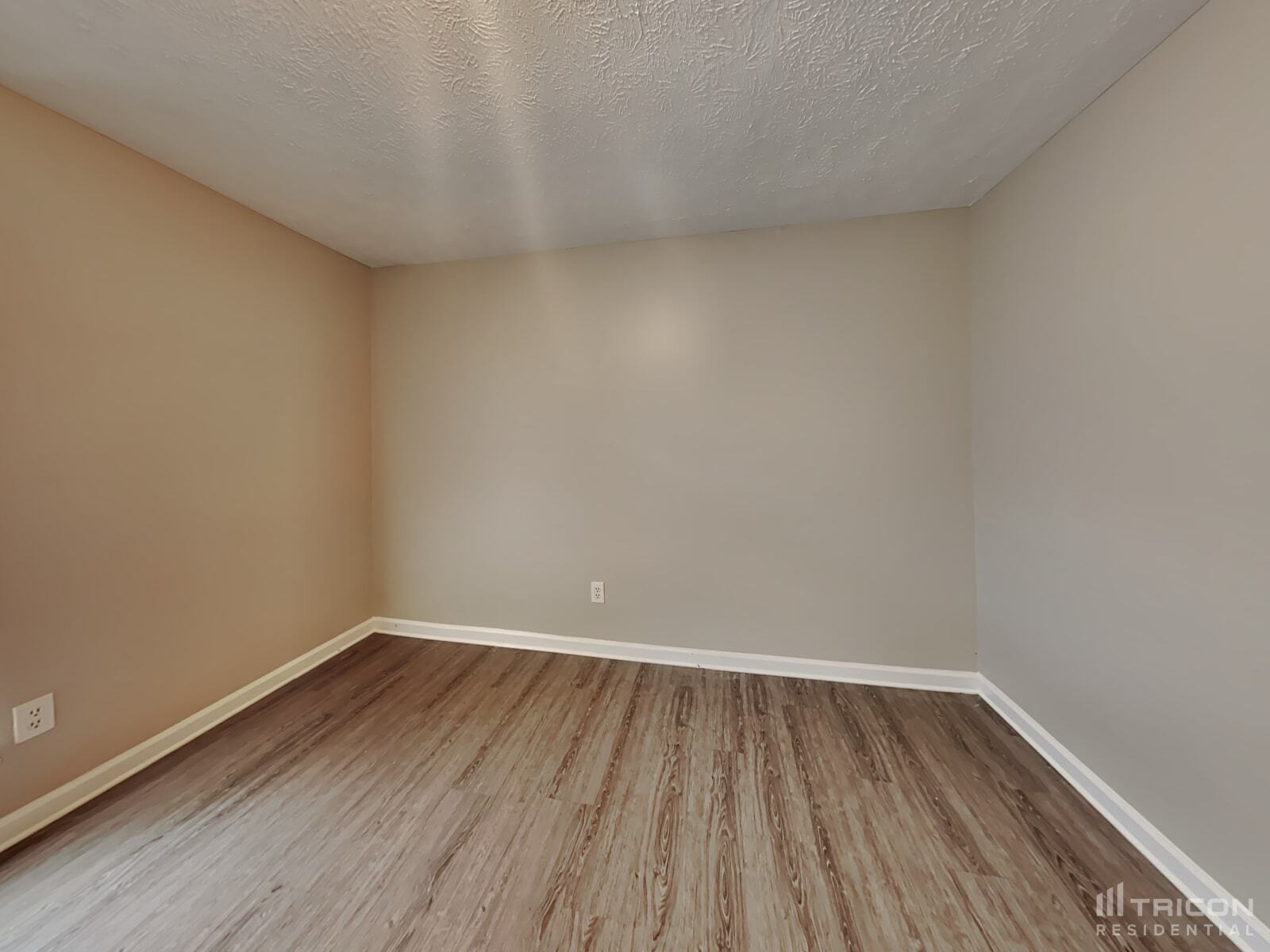 Building Photo - 4765 Jamerson Forest Cir