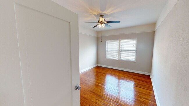 Building Photo - Budlong Apartments...Newly Renovated One B...